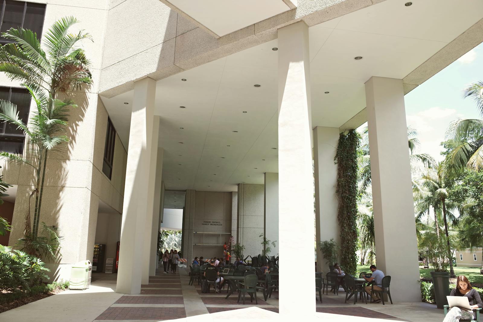 University campus setting reflecting student guidance and next-step planning